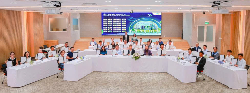 Sự kiện Ngày hội Đối tác LSP 2026 (LSP Partner Day 2026), LSP gia hạn hợp tác với 34 tổ chức địa phương nhằm thúc đẩy hợp tác trong lĩnh vực mua sắm số và tối ưu hóa chuỗi cung ứng.